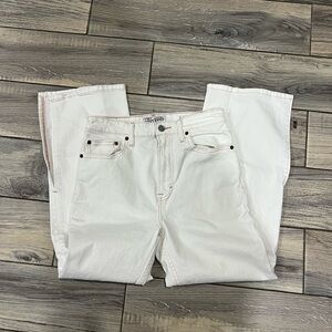 Lucky Brand Women’s Off-White Relaxed Jeans Side Slit Brown Stitching EUC Trendy